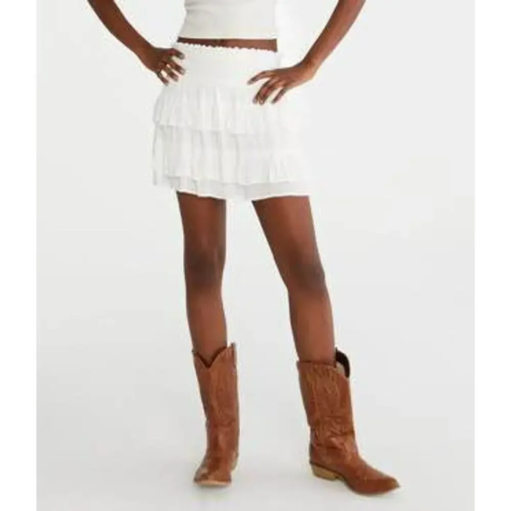 Aeropostale Women’s Medium White High-Waisted Ruffled Flippy Skort